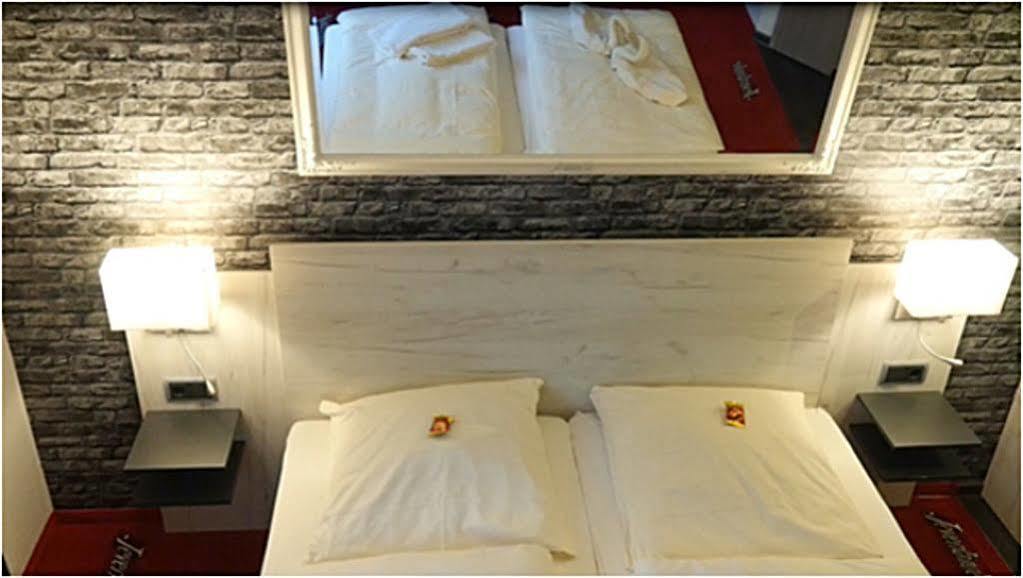 Hotel Im Schuetzenhof, 제베 외부 사진